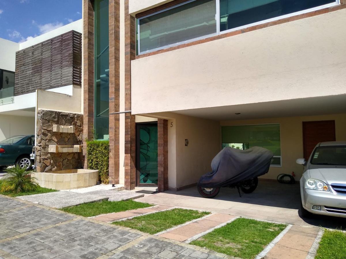 Habitaciones Business Class En Lomas De Angelopolis Tlaxcalancingo Bagian luar foto